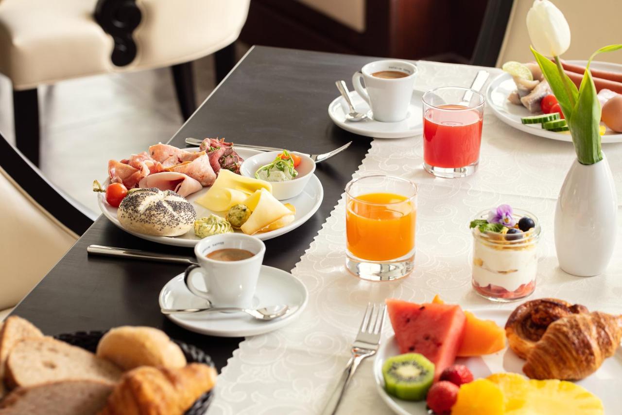 קרלובי וארי Boutique Hotel Saxonia מראה חיצוני תמונה