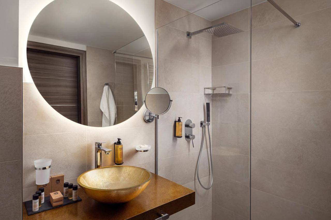 קרלובי וארי Boutique Hotel Saxonia מראה חיצוני תמונה