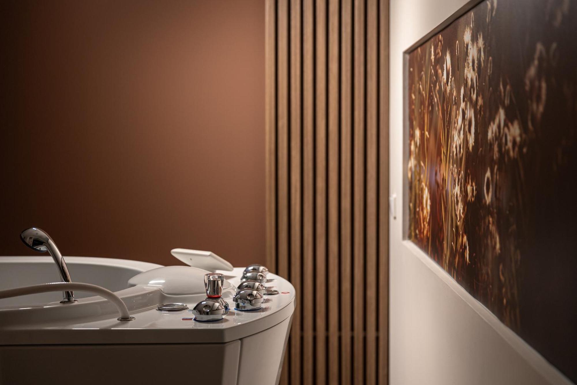 קרלובי וארי Boutique Hotel Saxonia מראה חיצוני תמונה